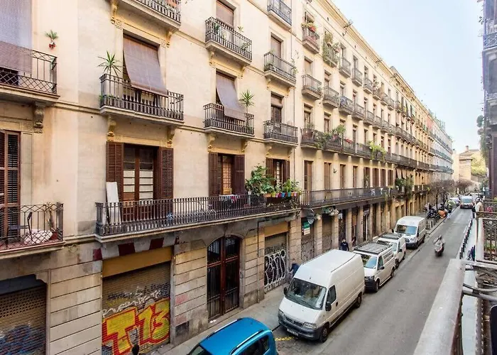 Collection Barcelona - Bright And Modern 4Bedroom With Terrace In Las Ramblas P2