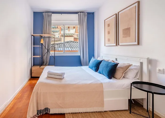 The Collection Barcelona - Next To Sagrada Familia 4-Bedroom Apartment