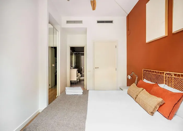 Collection Barcelona - Perfectly Located 4Bed 4Bath In Eixample